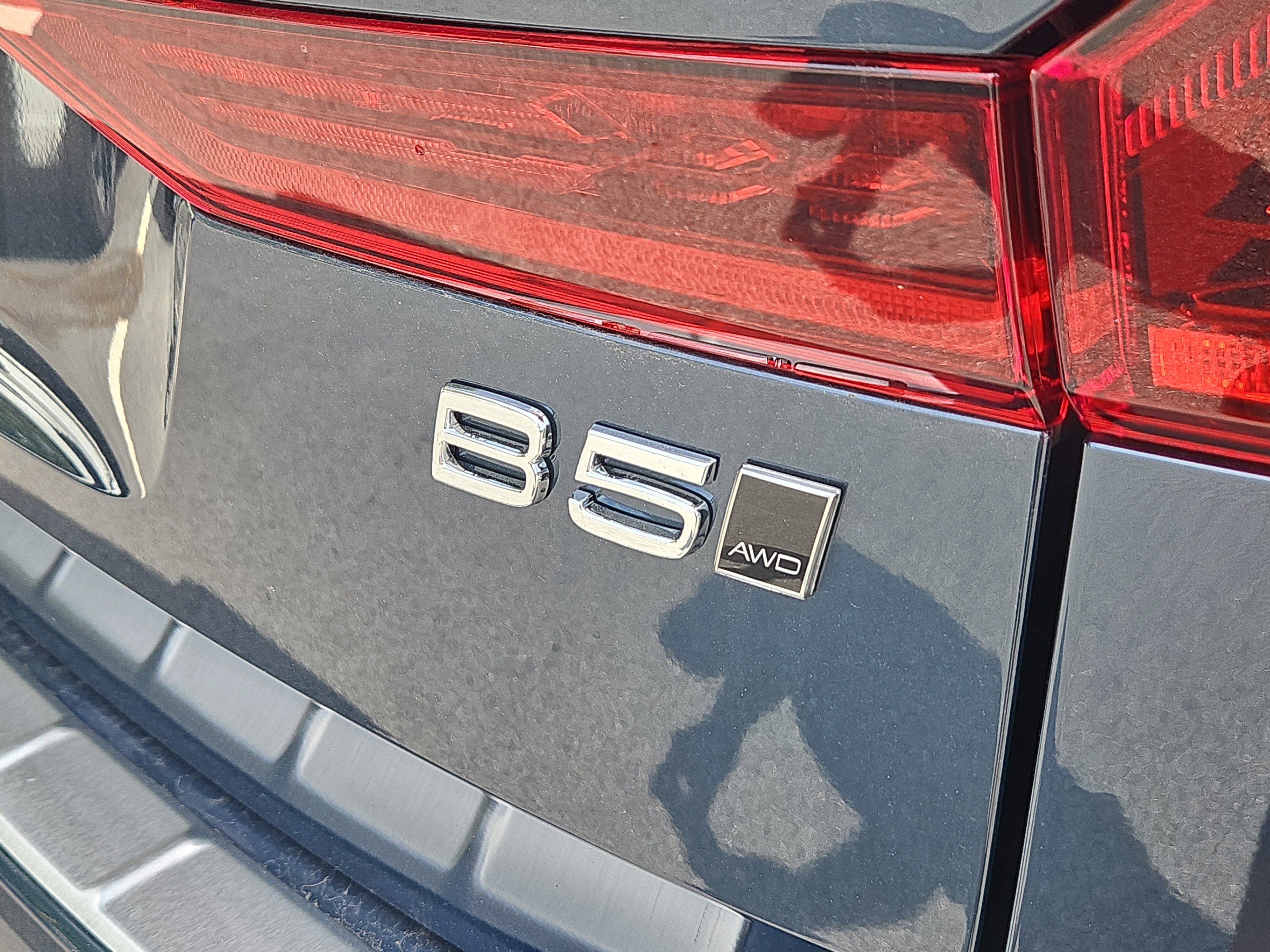 New 2026 Volvo XC60 B5 Ultra w/ Protection Package Premier image 4