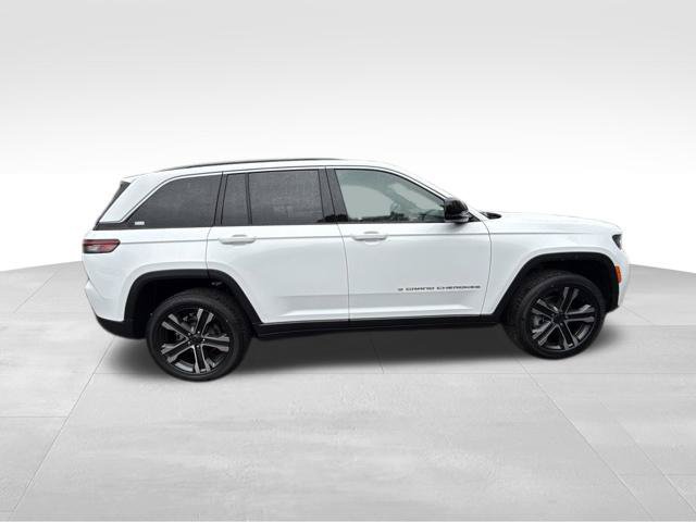 New 2027 Jeep Grand Cherokee Limited AWD/4WD image 8