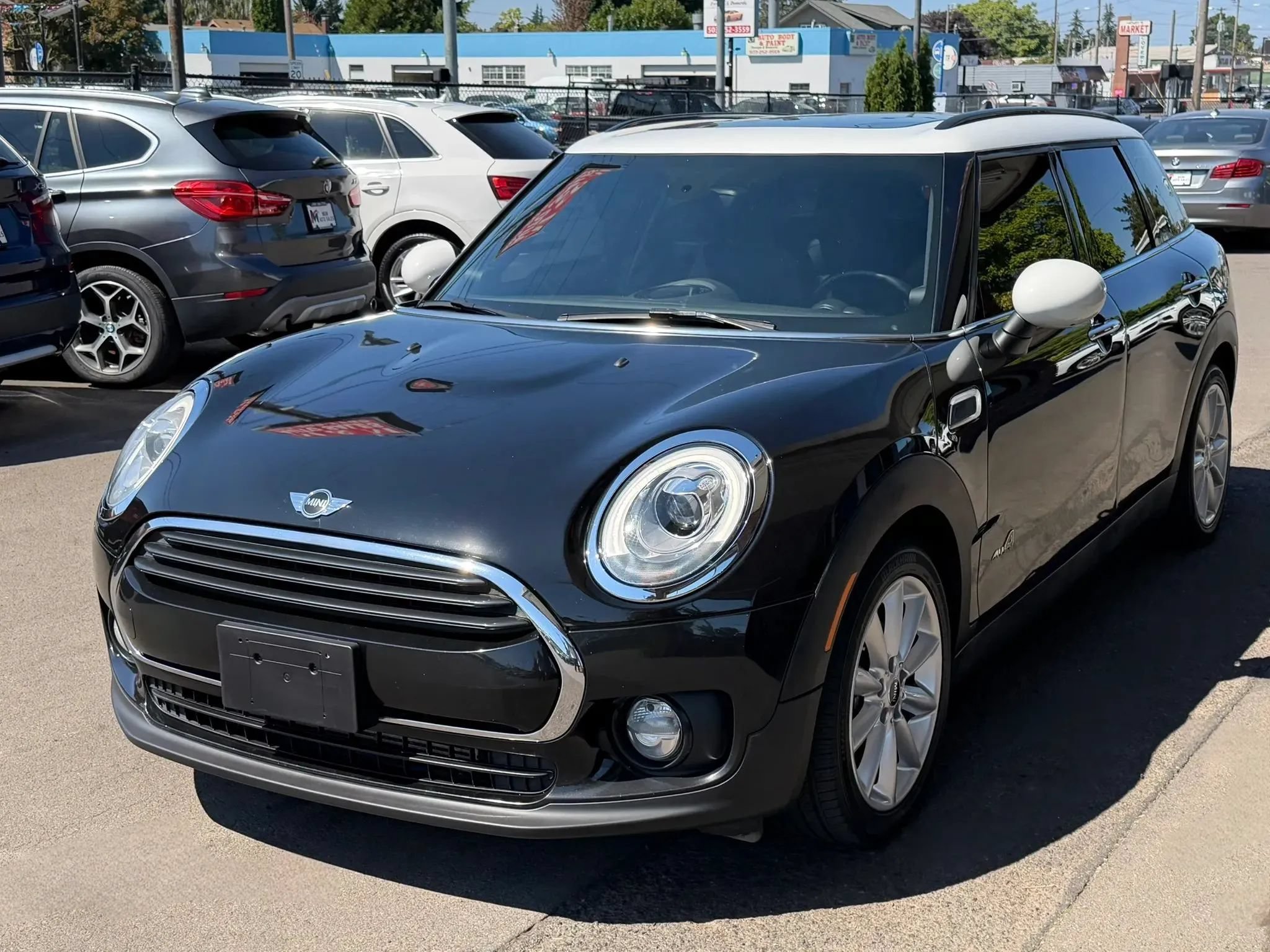 Used 2017 MINI Cooper Clubman ALL4 AWD/4WD image 11