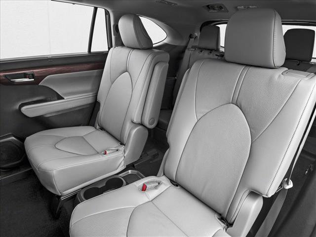 New 2026 Toyota Highlander Limited image 9