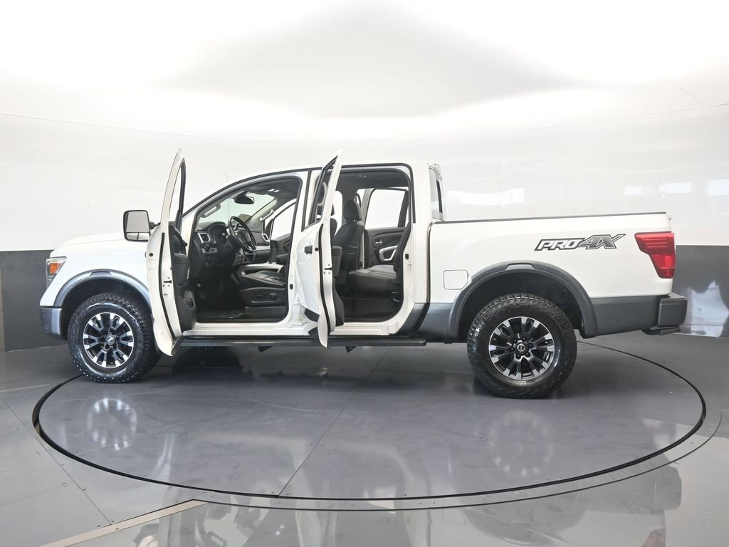 Used 2018 Nissan Titan PRO-4X w/ Pro-4x Convenience Package image 81