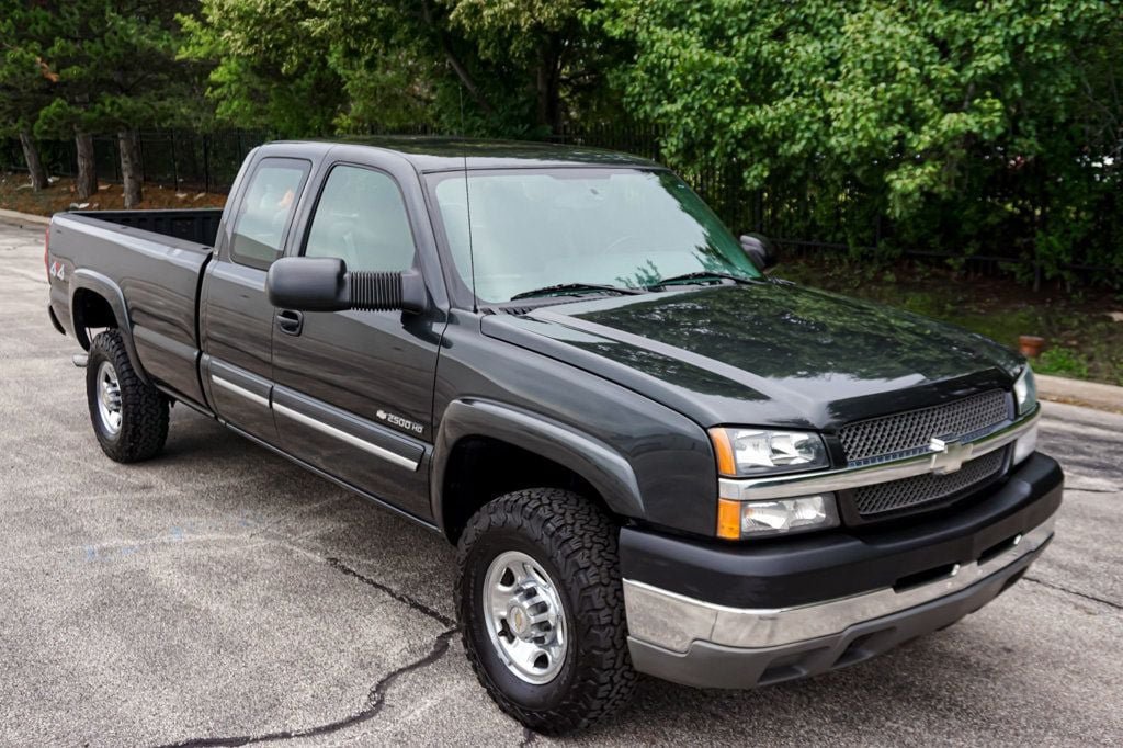 Used 2004 Chevrolet Silverado 2500 LS AWD/4WD image 24