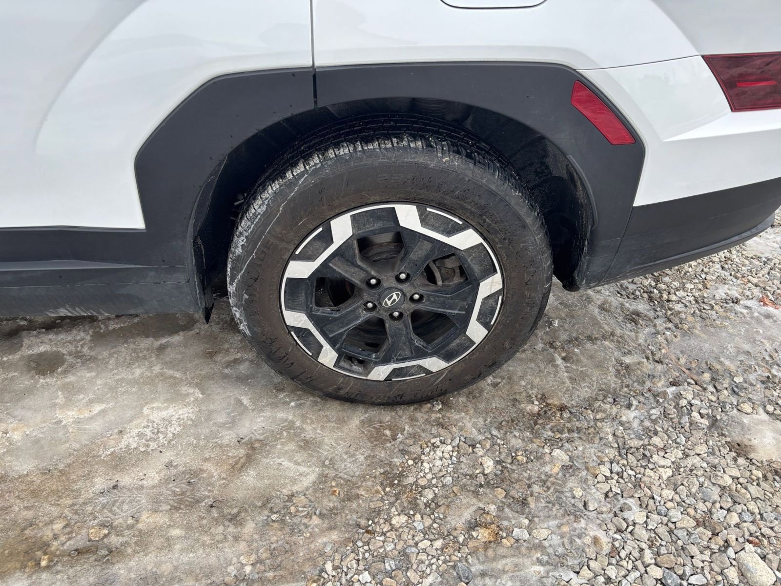 Used 2025 Hyundai Santa Fe SEL image 32