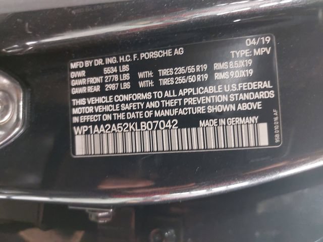 Certified 2019 Porsche Macan AWD/4WD image 39