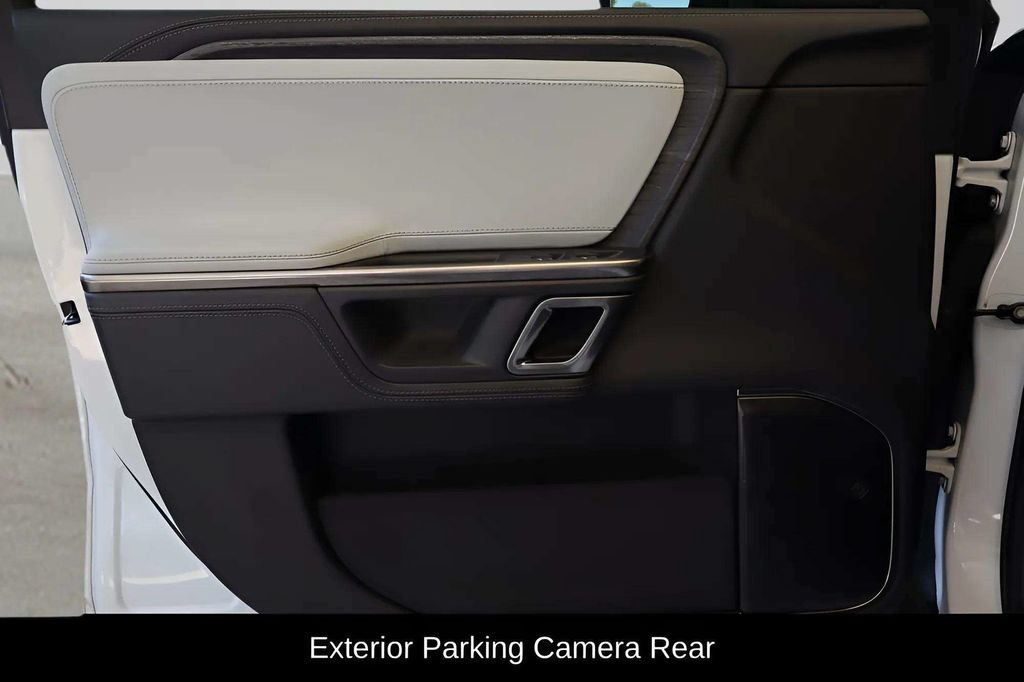 Used 2024 Rivian R1S Adventure AWD/4WD image 22