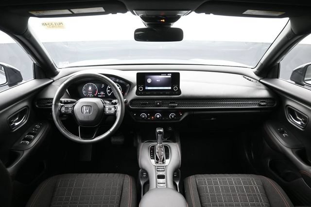 Used 2024 Honda HR-V Sport image 9