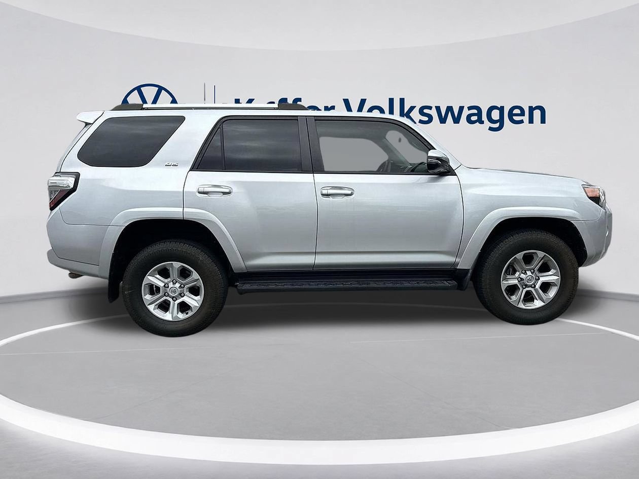 Used 2022 Toyota 4Runner SR5 Premium AWD/4WD image 6