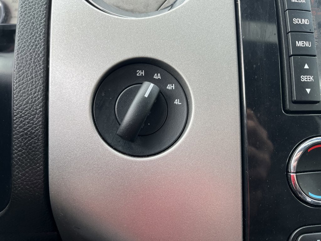 Used 2013 Ford Expedition EL Limited image 21