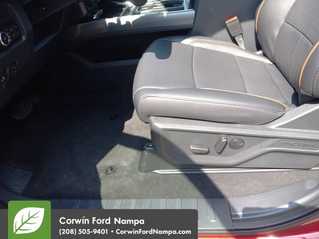 New 2025 Ford F350 Lariat w/ Lariat Ultimate Package image 15