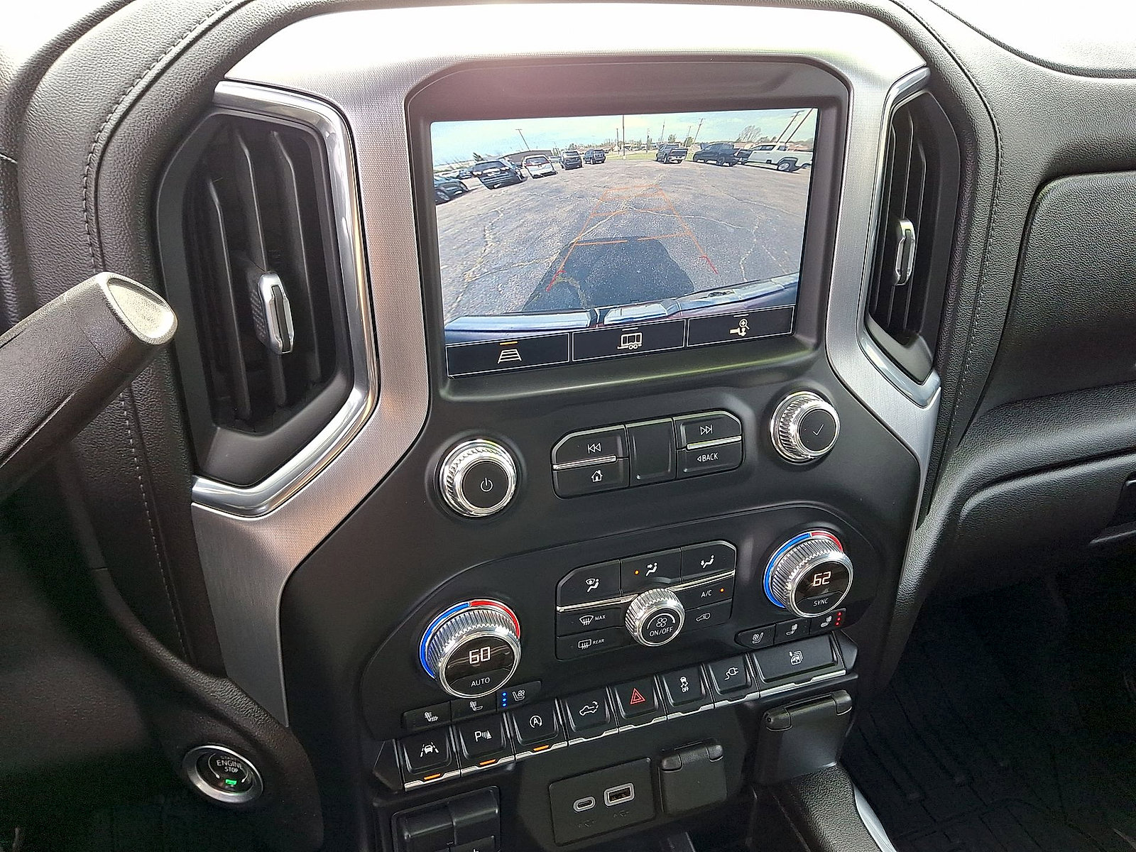 Used 2021 GMC Sierra 1500 SLT w/ SLT Premium Plus Package AWD/4WD image 15