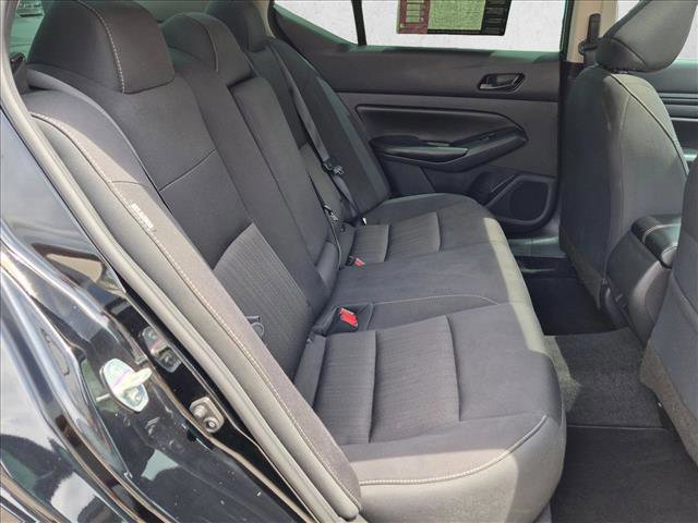 Used 2024 Nissan Altima 2.5 SV w/ SV Premium Package FWD image 21