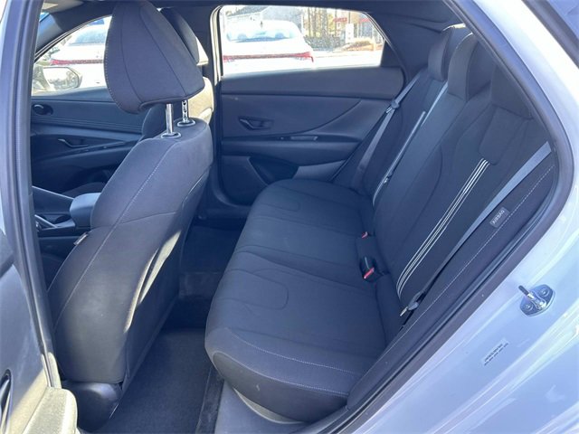 Used 2025 Hyundai Elantra Sport image 12