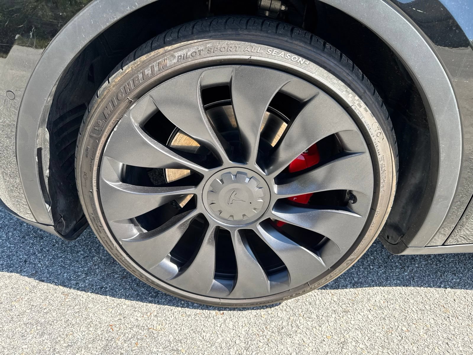 Used 2022 Tesla Model Y Performance AWD/4WD image 8