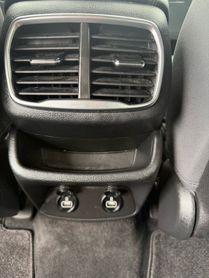 Used 2020 Hyundai Santa Fe SEL image 18