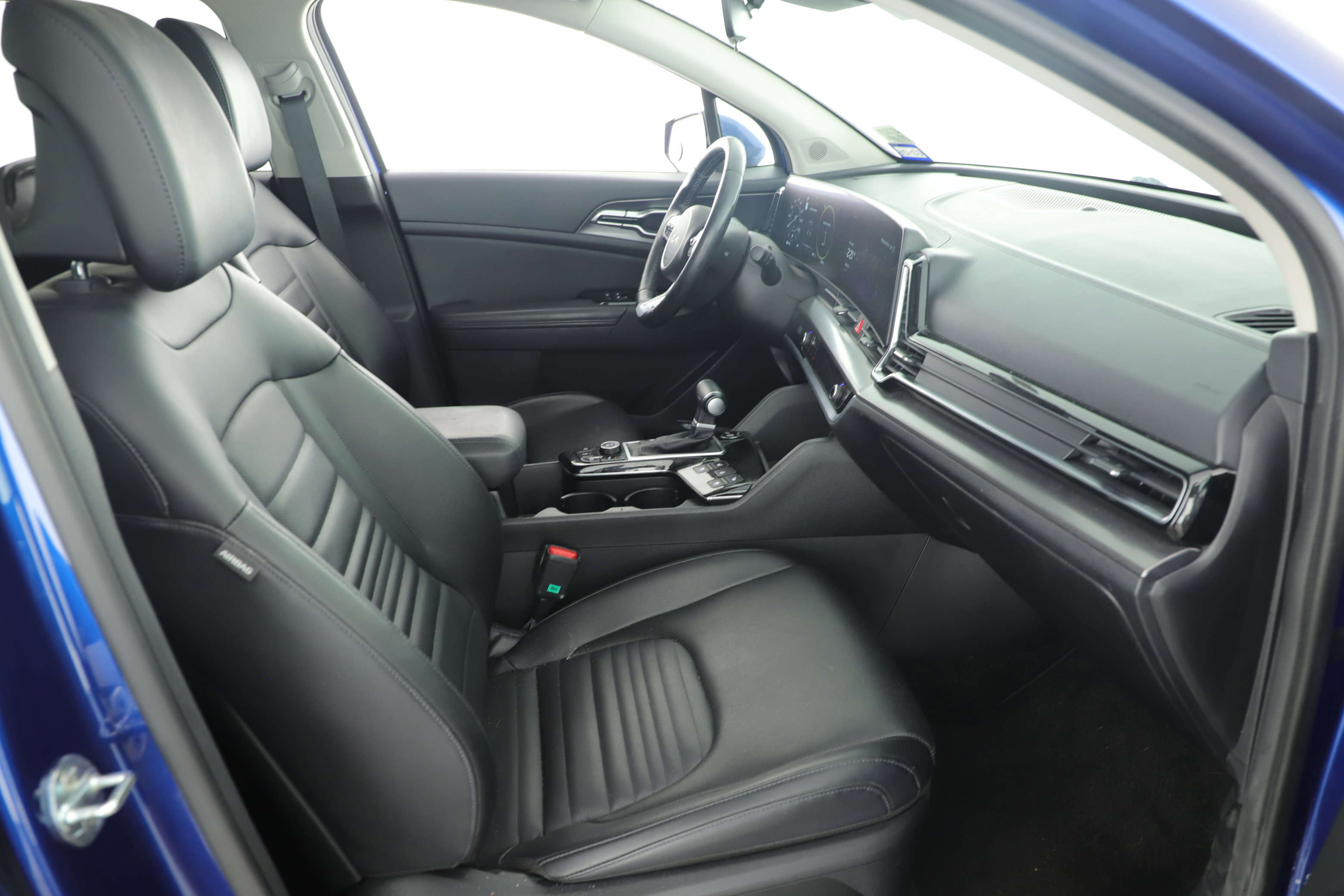 Used 2023 Kia Sportage SX image 16