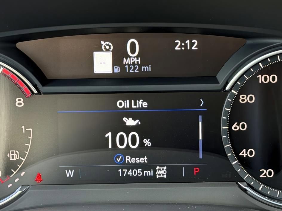 Used 2025 Cadillac XT5 Premium Luxury image 22