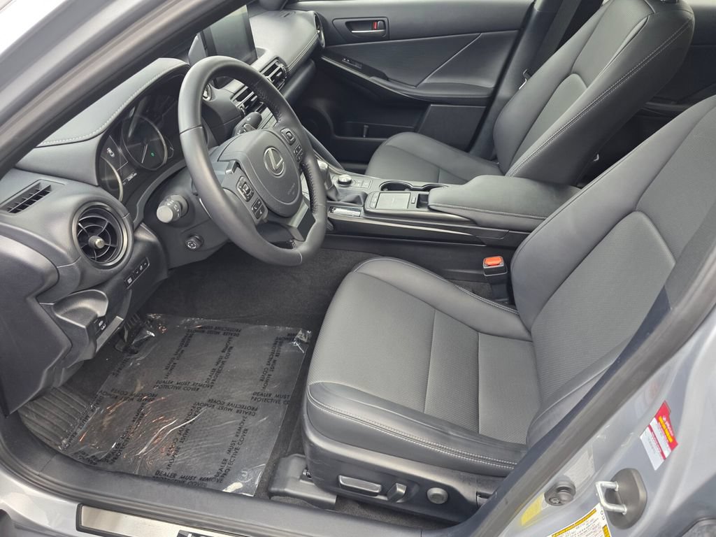 Used 2023 Lexus IS 300 w/ Premium Package RWD image 9
