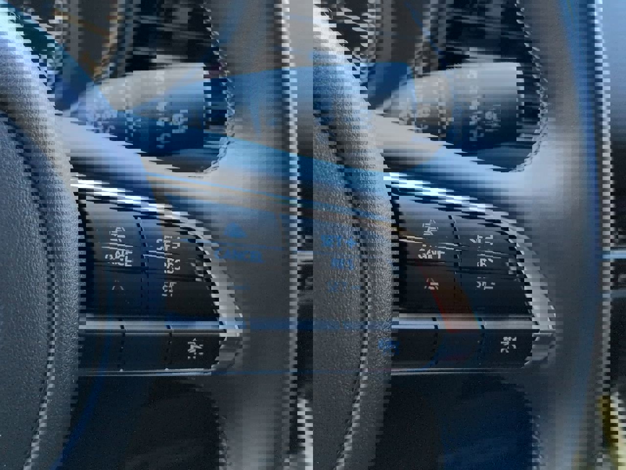 Used 2025 MAZDA CX-30 Carbon image 25