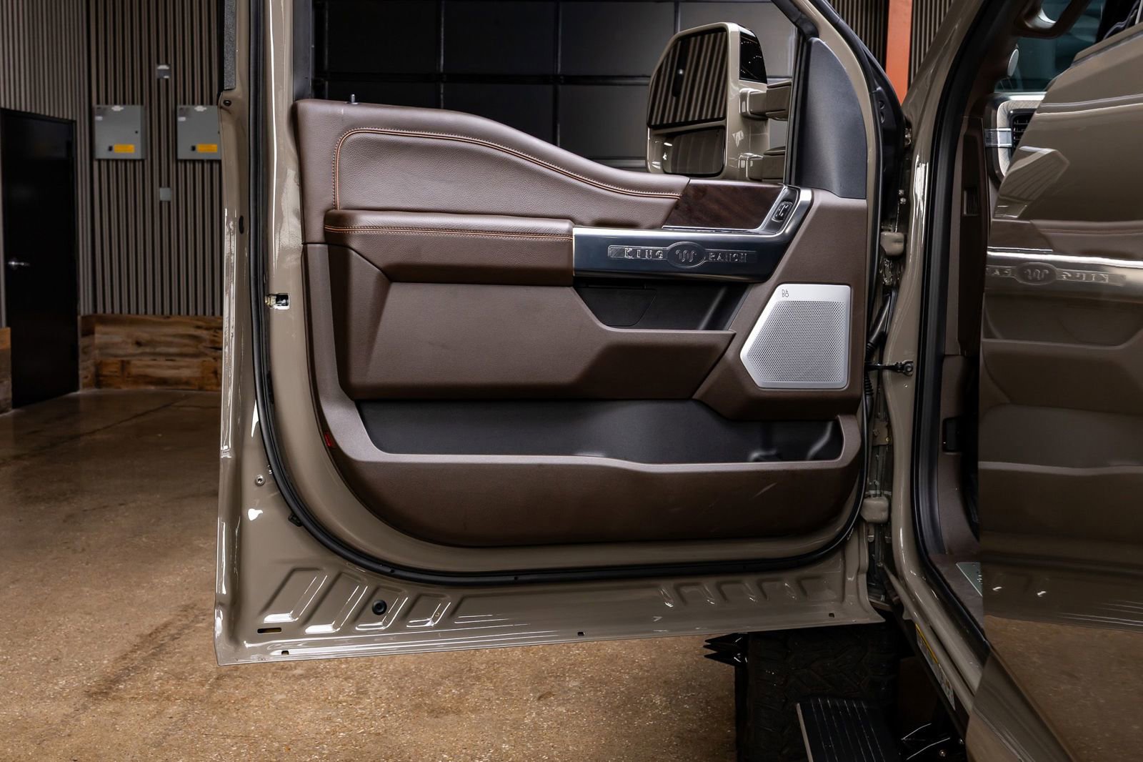 Used 2026 Ford F450 King Ranch w/ Chrome Package image 36