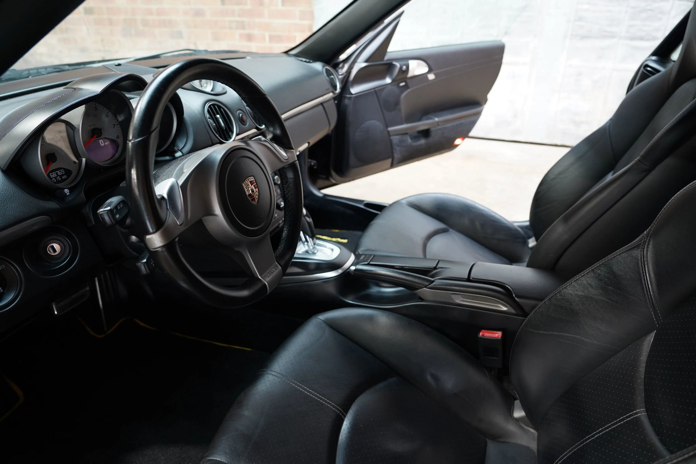 Used 2009 Porsche Cayman S image 43