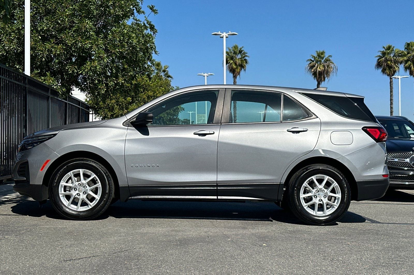 Used 2024 Chevrolet Equinox LS image 7