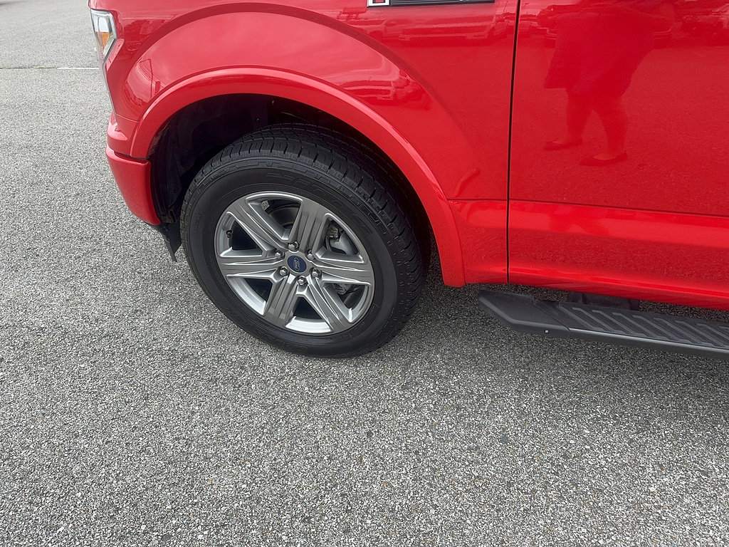 Used 2018 Ford F150 XLT w/ Equipment Group 302A Luxury AWD/4WD image 17