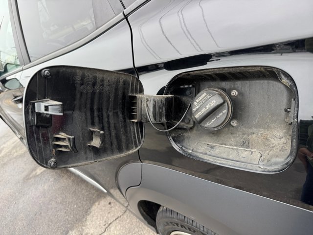 Used 2018 Hyundai Kona Limited image 17