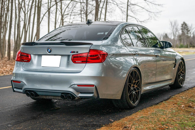 Used 2018 BMW M3 RWD image 8