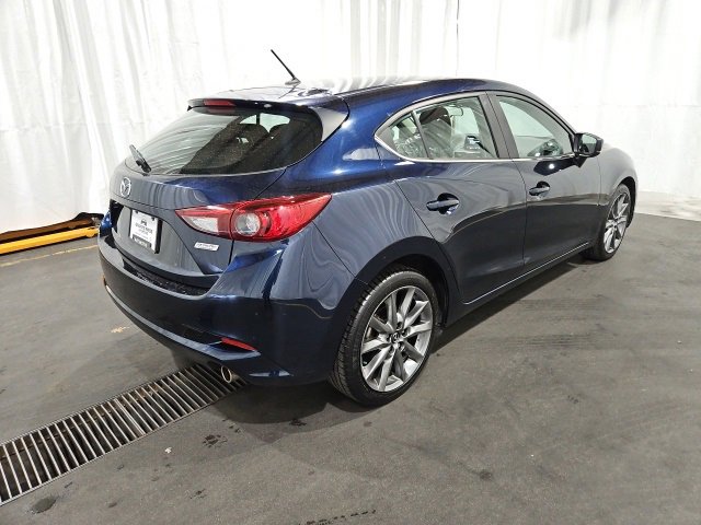 Used 2018 MAZDA MAZDA3 Touring image 3