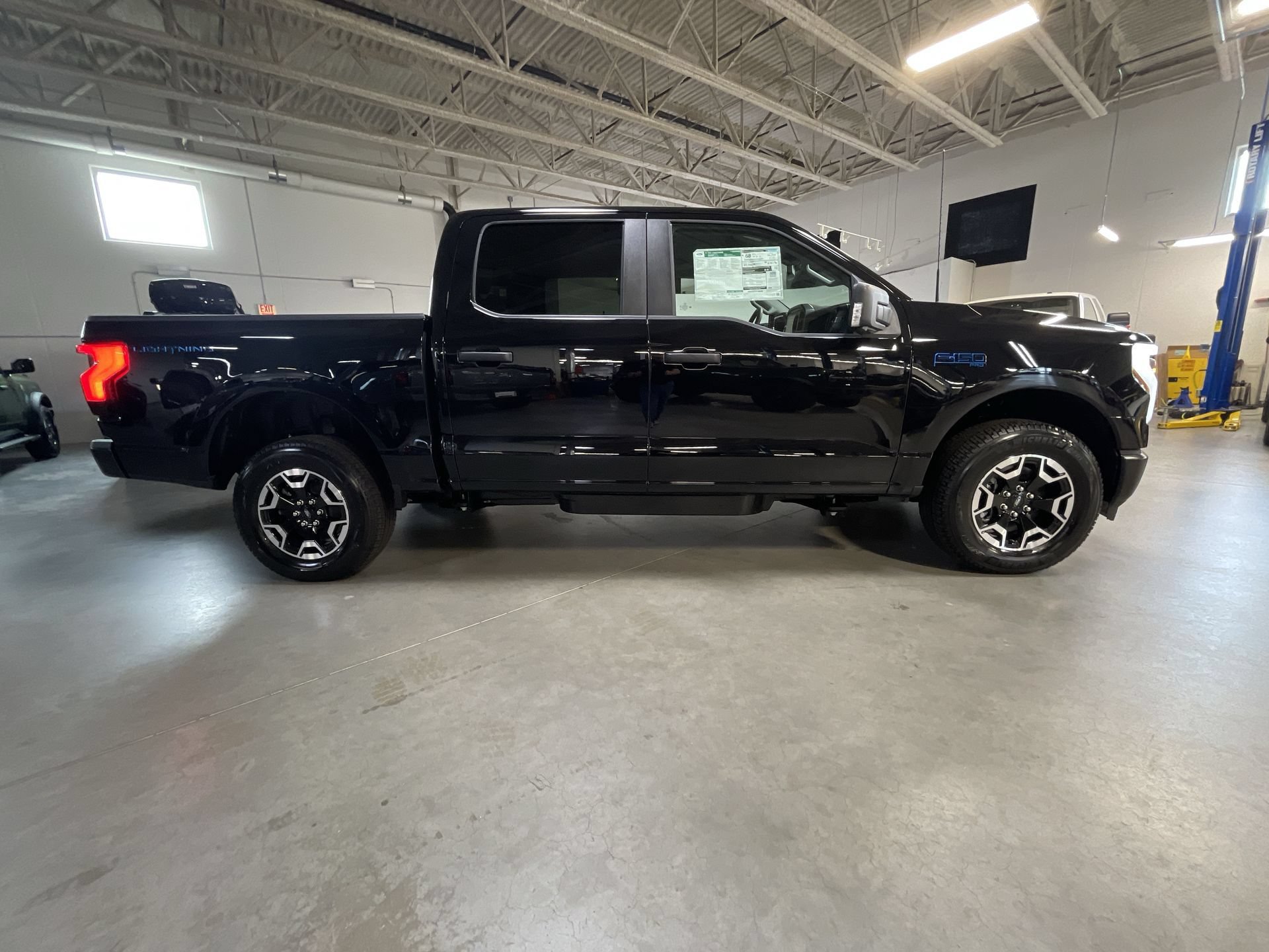 New 2024 Ford F150 Lightning Pro w/ Tow Technology Package AWD/4WD image 46