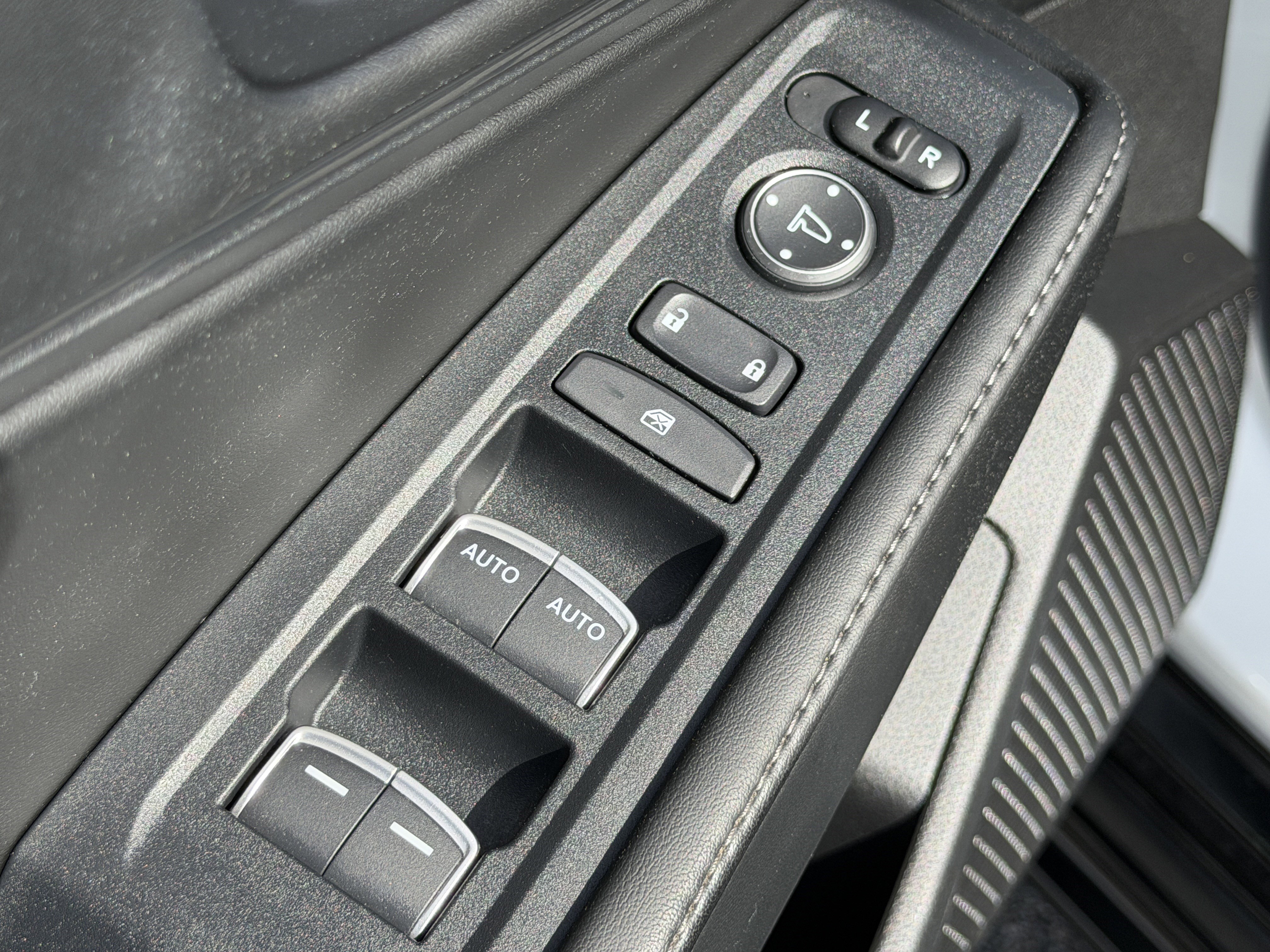 Used 2024 Honda Accord Sport image 14