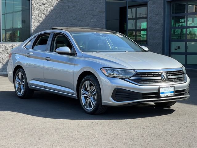 Used 2024 Volkswagen Jetta SE image 9