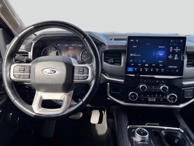 Used 2024 Ford Expedition XLT AWD/4WD image 18