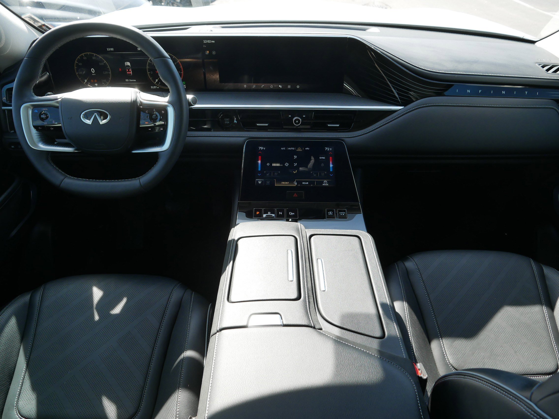 Certified 2025 INFINITI QX80 Luxe image 10