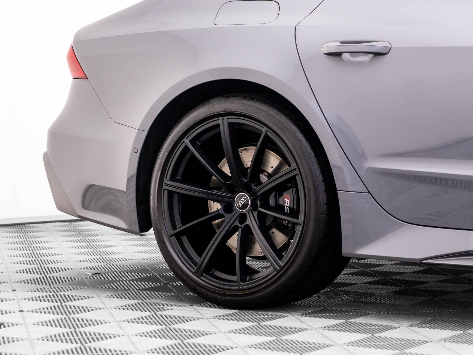 Used 2025 Audi RS 7 performance Sportback AWD/4WD image 38