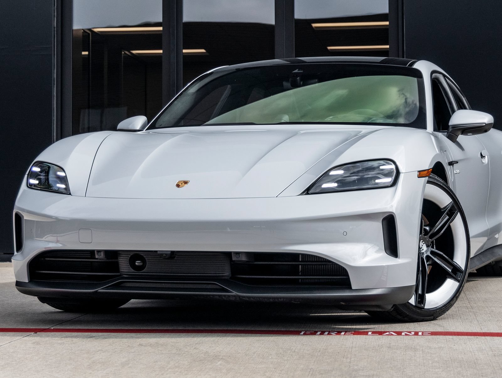 New 2026 Porsche Taycan AWD/4WD image 7