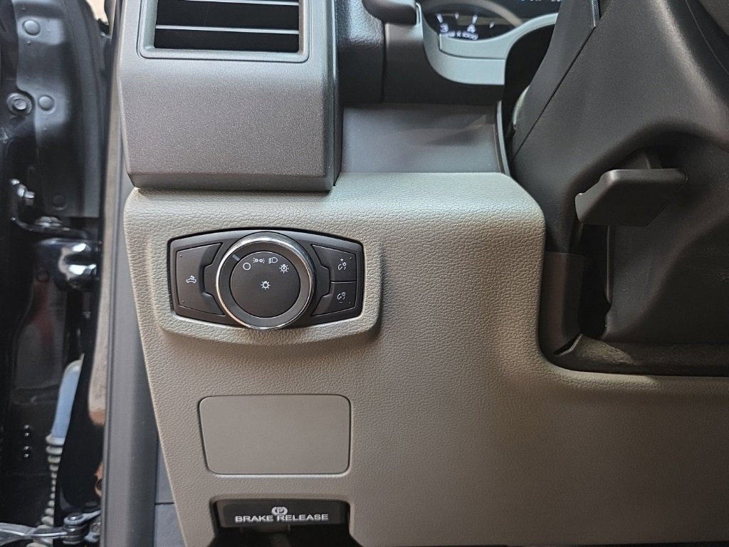 Used 2022 Ford F250 XL w/ STX Appearance Package image 26