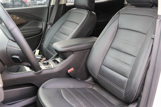 Used 2023 GMC Terrain Denali w/ Denali Premium Package image 13