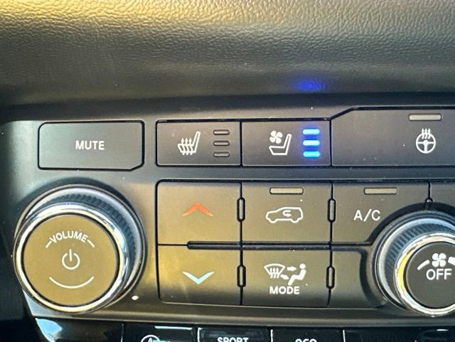 Used 2024 Dodge Durango GT AWD/4WD image 22