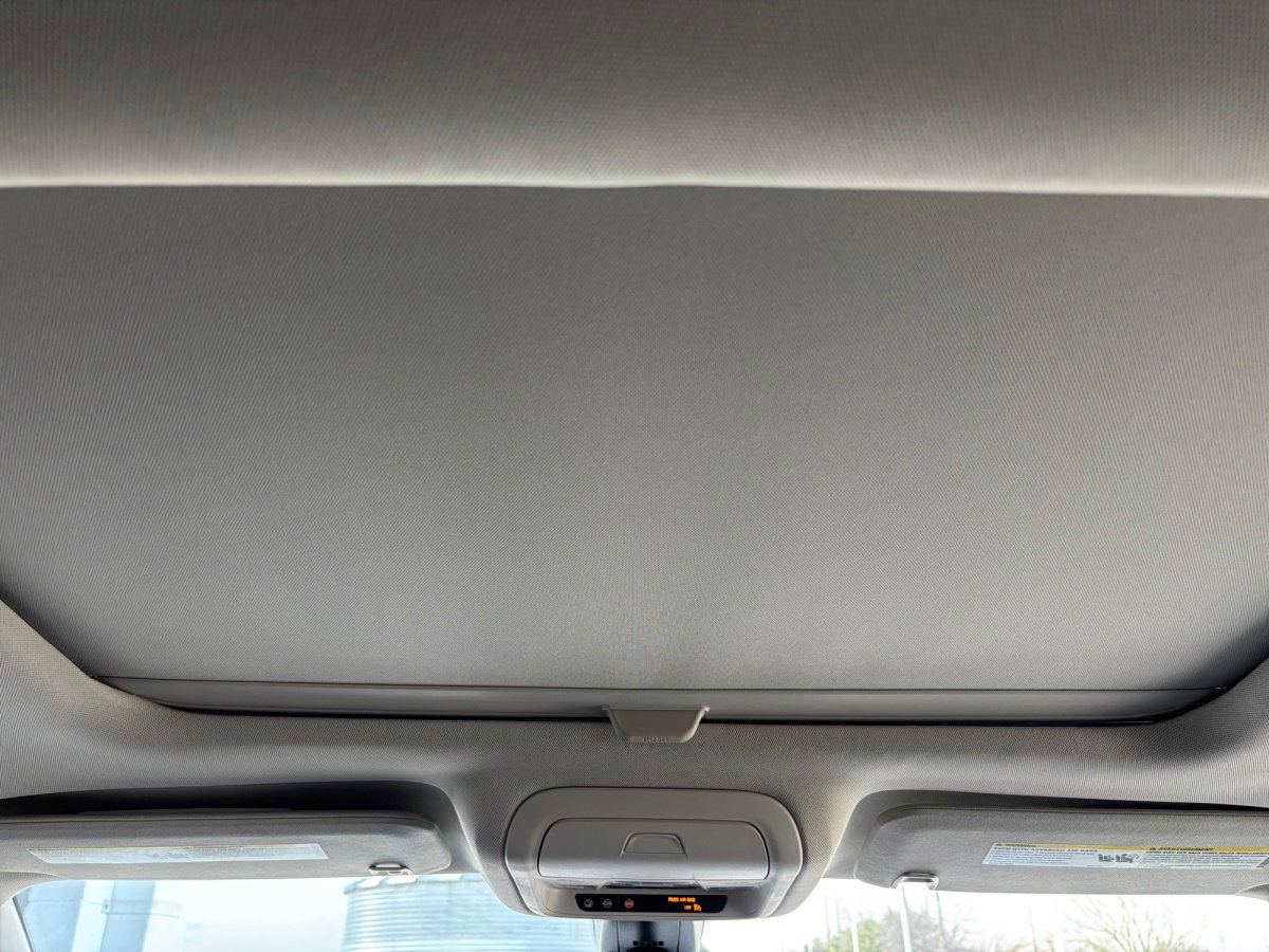 Used 2023 GMC Acadia Denali w/ Denali Ultimate Package image 7