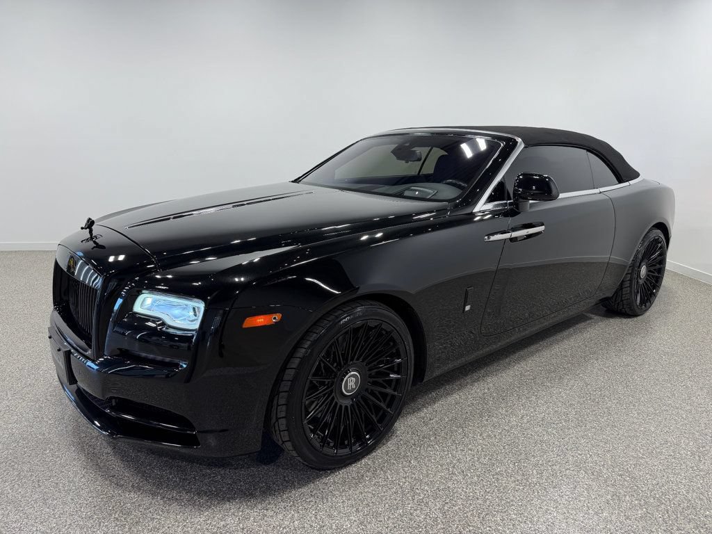 Used 2019 Rolls-Royce Dawn RWD image 5