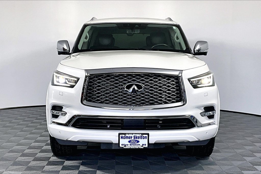 Used 2018 INFINITI QX80 2WD w/ Deluxe Technology Package image 3