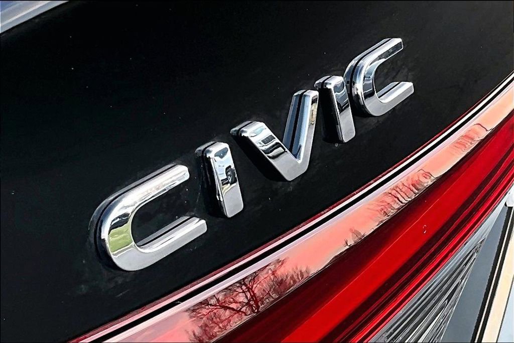 Used 2025 Honda Civic LX image 24