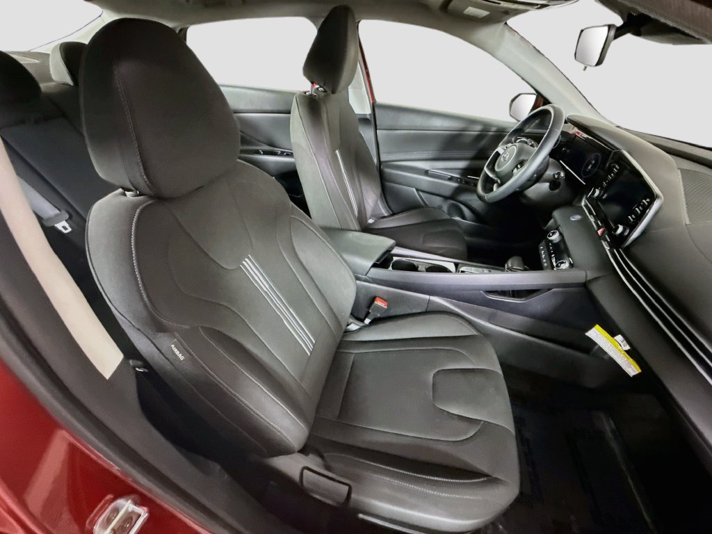 Used 2021 Hyundai Elantra SEL w/ Convenience + Premium Package FWD image 31