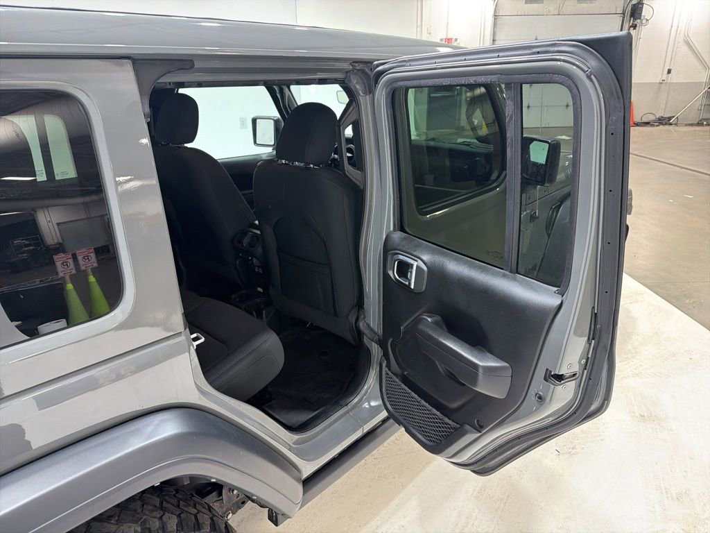 Used 2022 Jeep Wrangler Unlimited Sport image 27