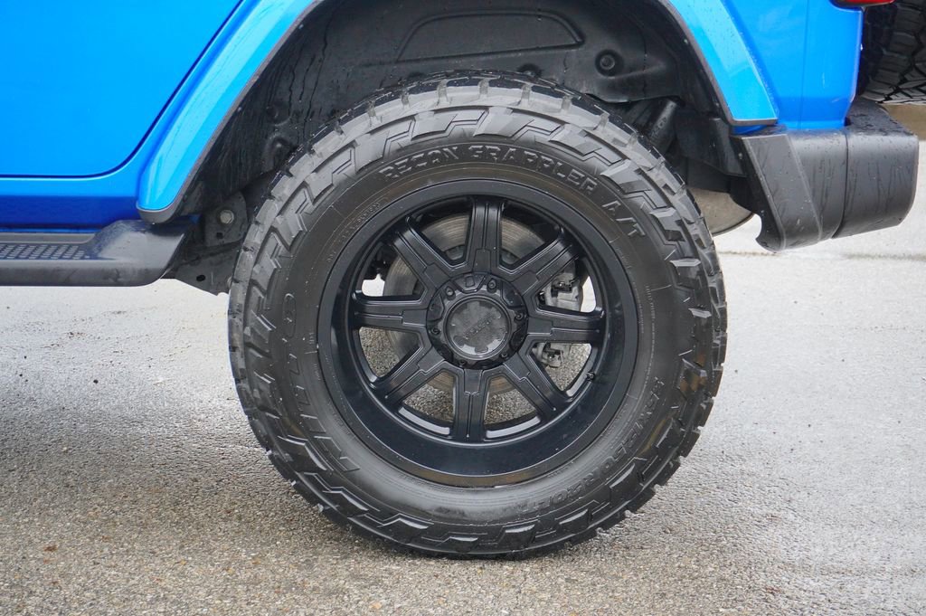 Used 2023 Jeep Wrangler Unlimited Sahara w/ Cold Weather Group image 11