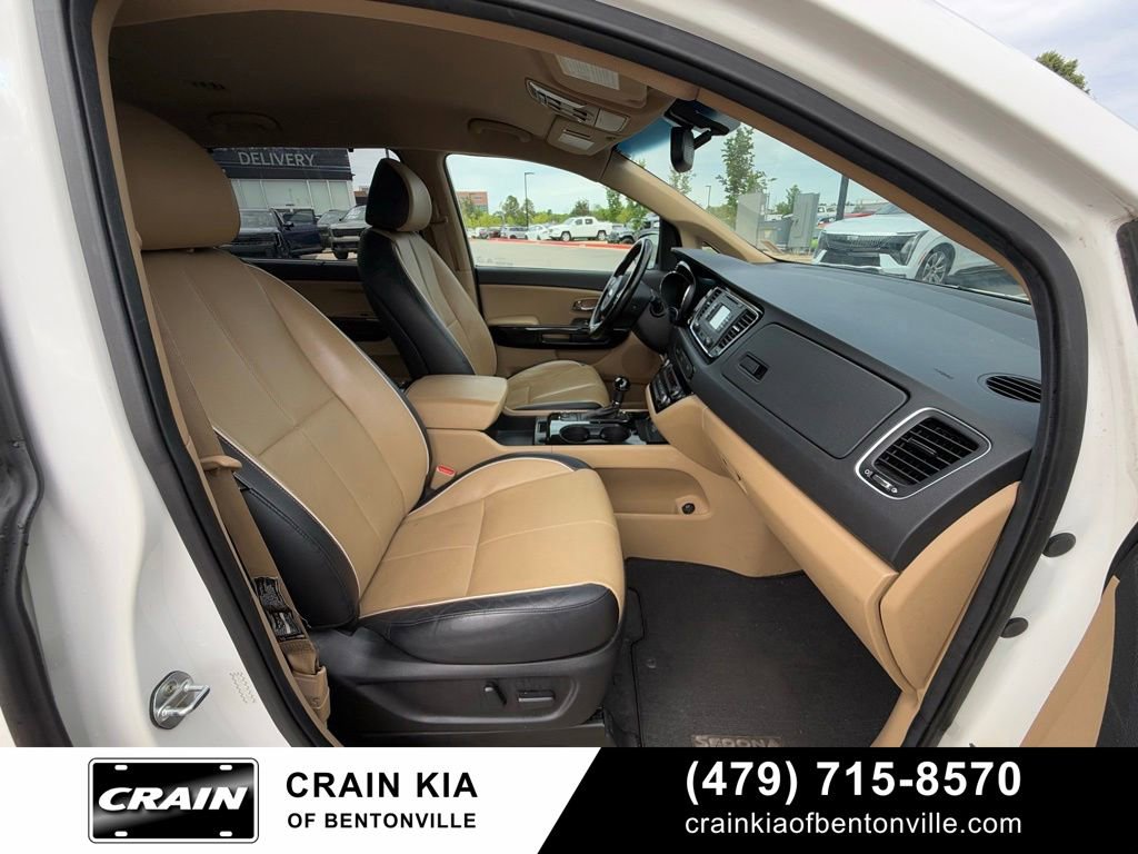 Used 2016 Kia Sedona EX FWD image 34