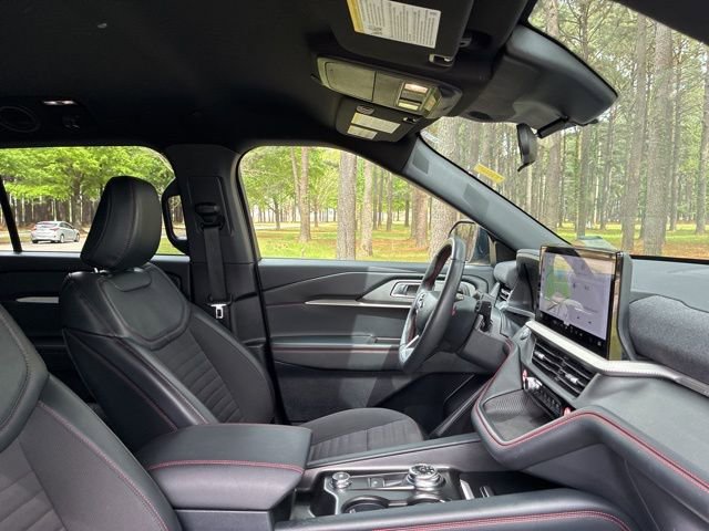 Used 2025 Ford Explorer ST-Line AWD/4WD image 23