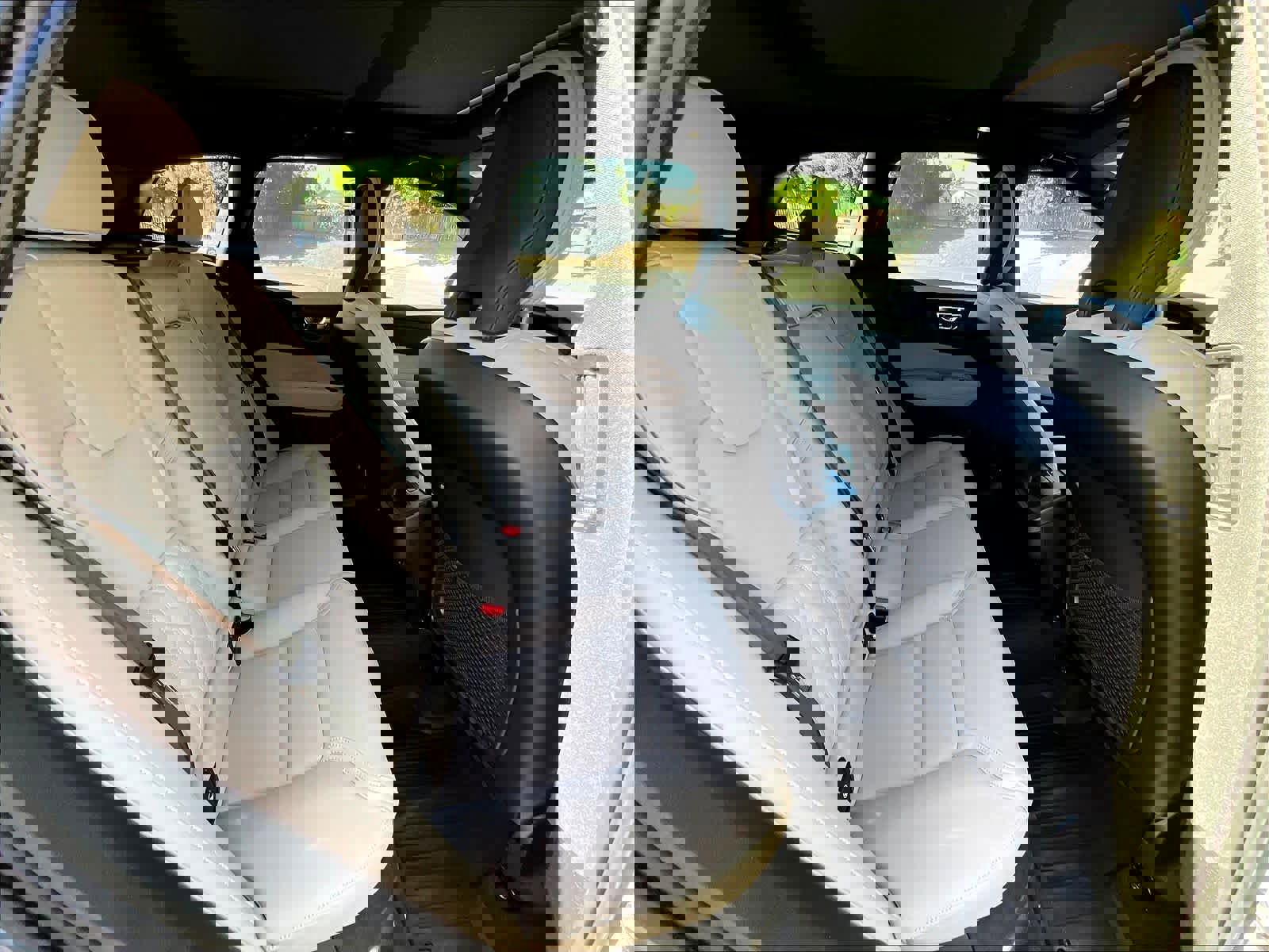 Used 2026 Volvo XC60 B5 Plus w/ Climate Package image 29