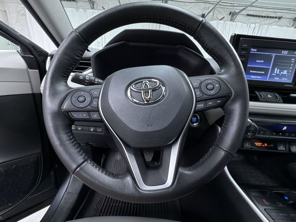 Certified 2022 Toyota RAV4 XLE Premium AWD/4WD image 16